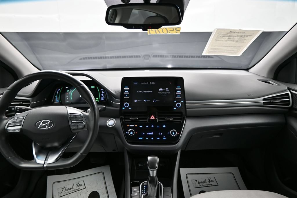 Used 2022 Hyundai Ioniq SE FWD image 16
