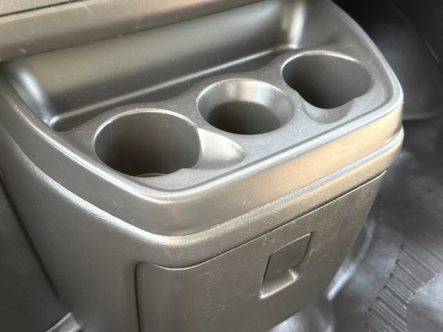 Used 2011 GMC Savana 1500 RWD image 19