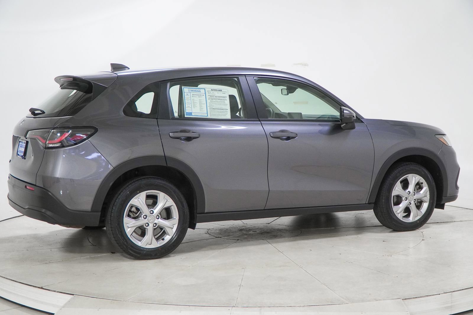 Used 2023 Honda HR-V LX image 12