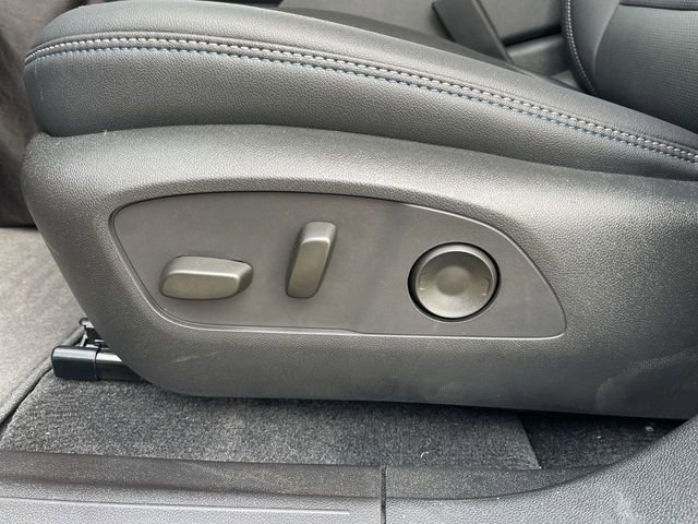 New 2026 Chevrolet Equinox EV LT AWD/4WD image 12