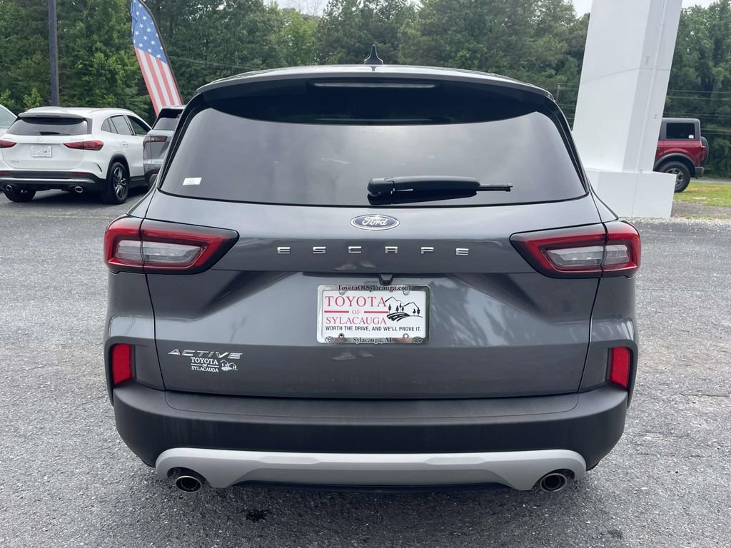 Used 2026 Ford Escape Active FWD image 3
