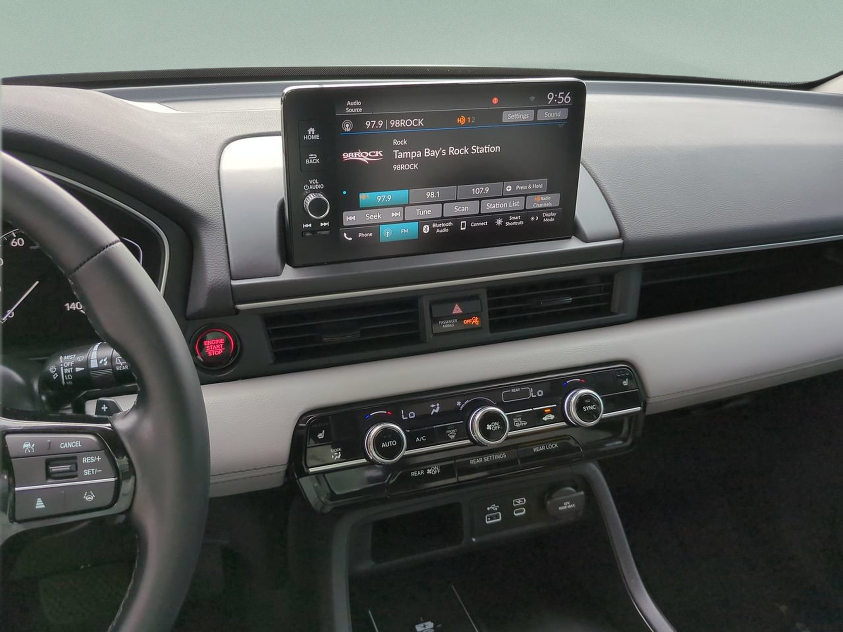 Certified 2025 Honda Pilot EX-L image 13