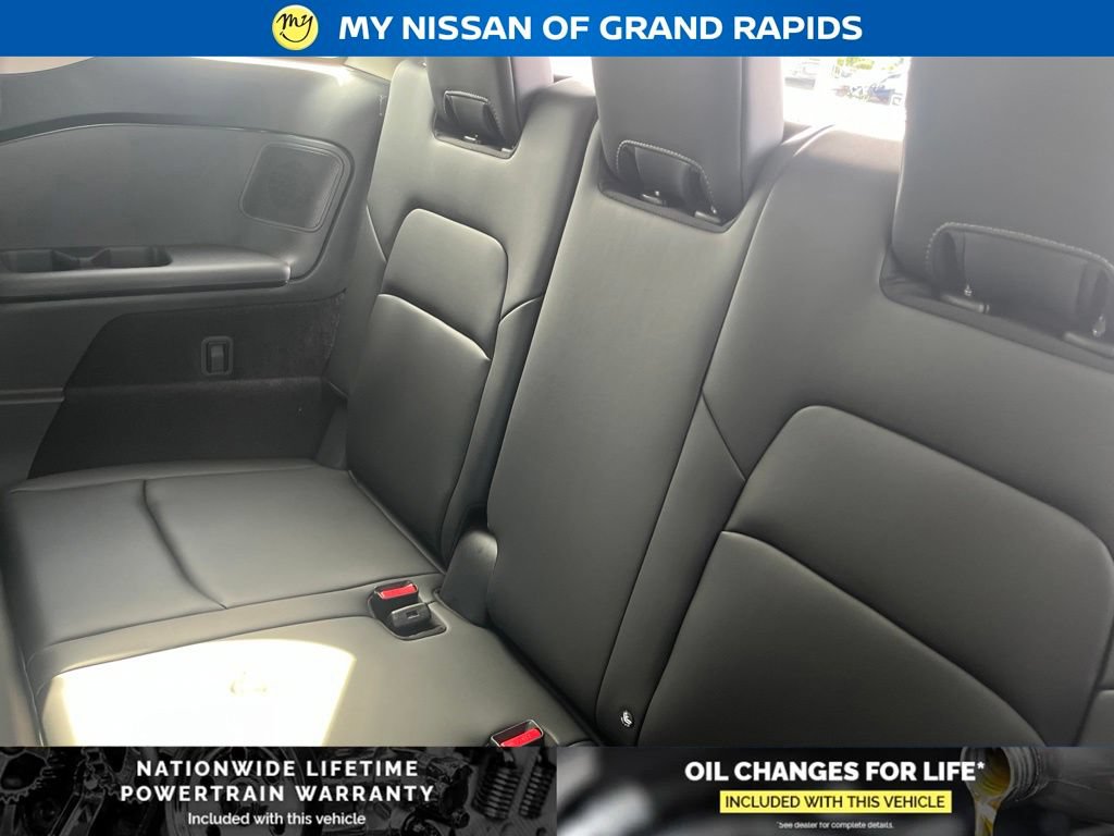 New 2026 Nissan Pathfinder Platinum AWD/4WD image 23