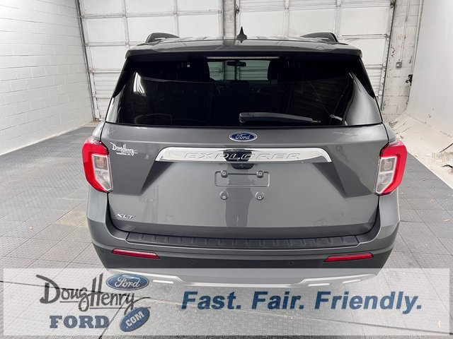 Used 2023 Ford Explorer XLT w/ Equipment Group 202A image 6