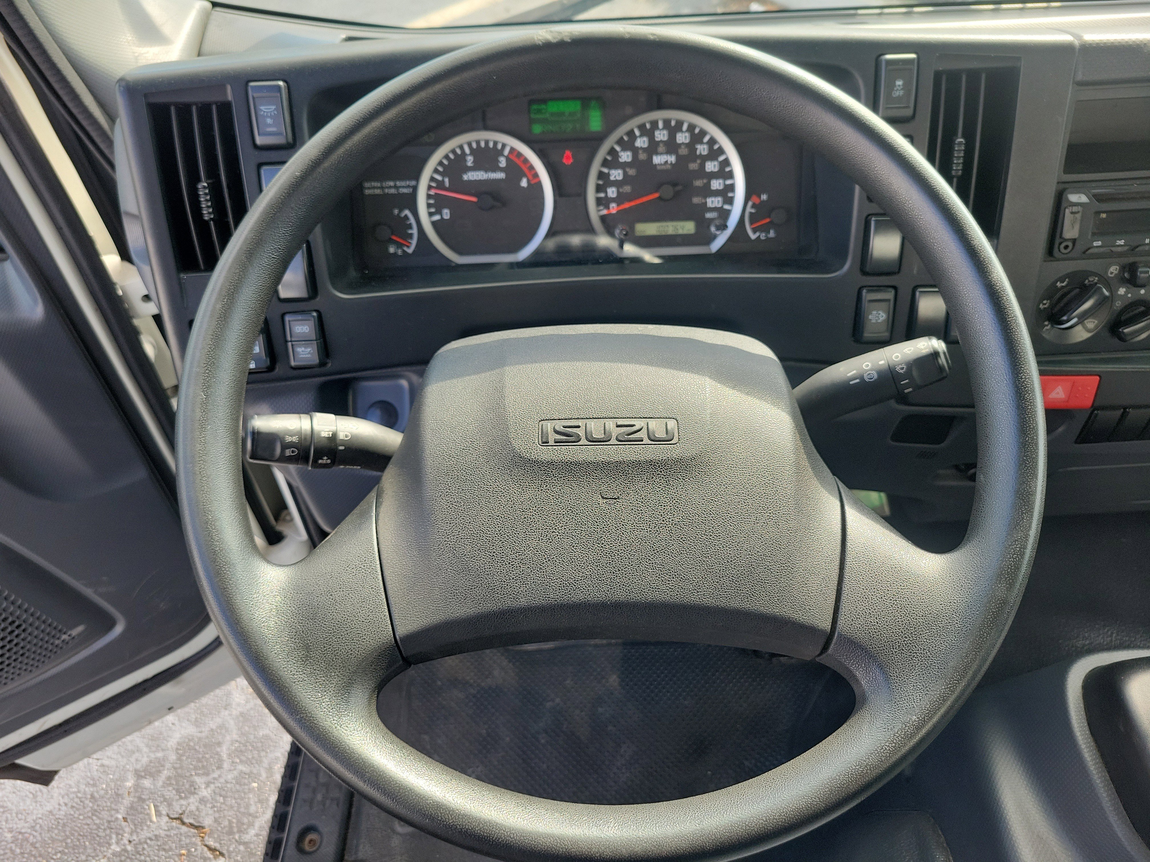 Used 2023 Isuzu NPR image 12