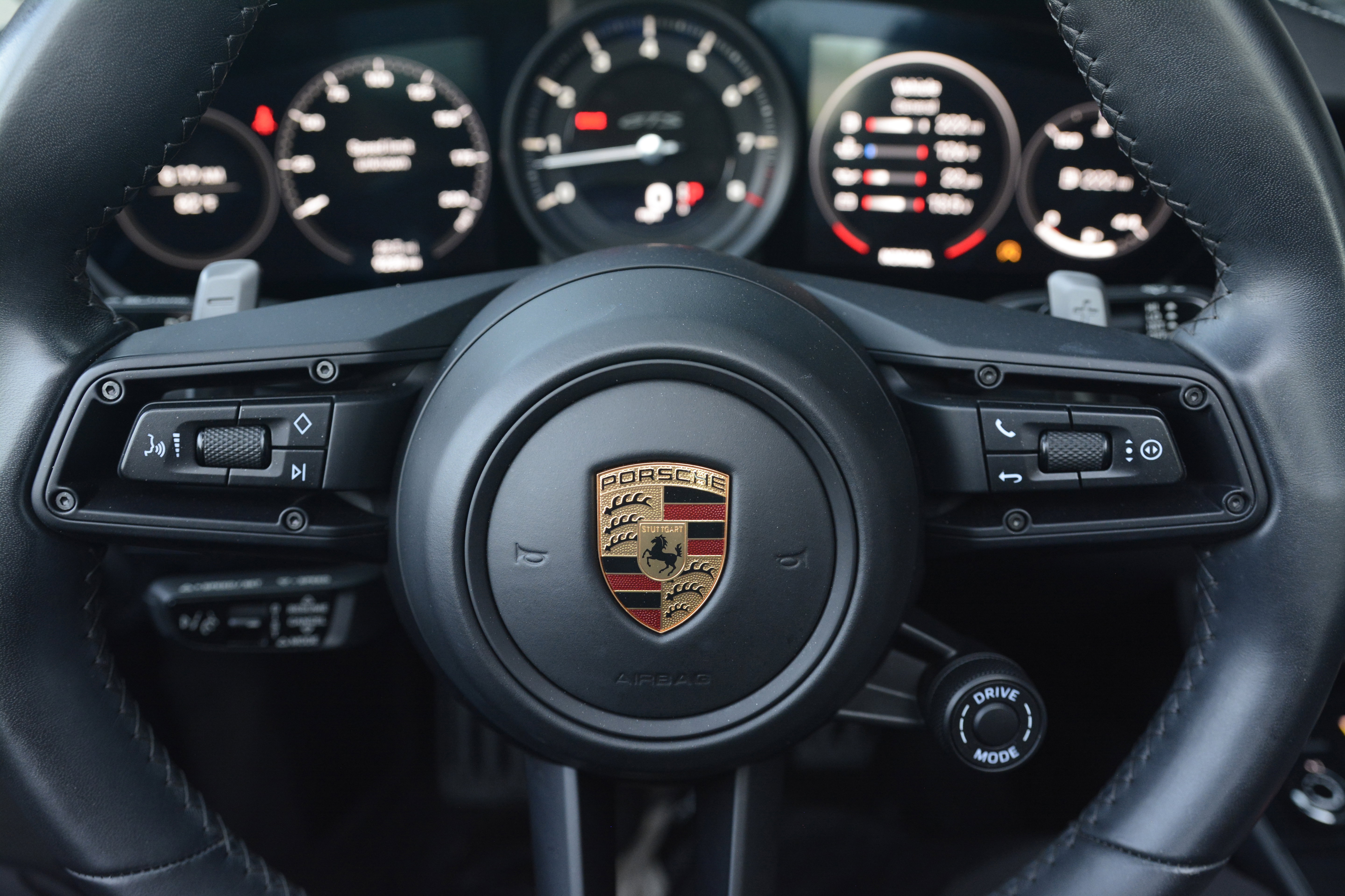 Certified 2022 Porsche 911 Targa 4 GTS AWD/4WD image 18