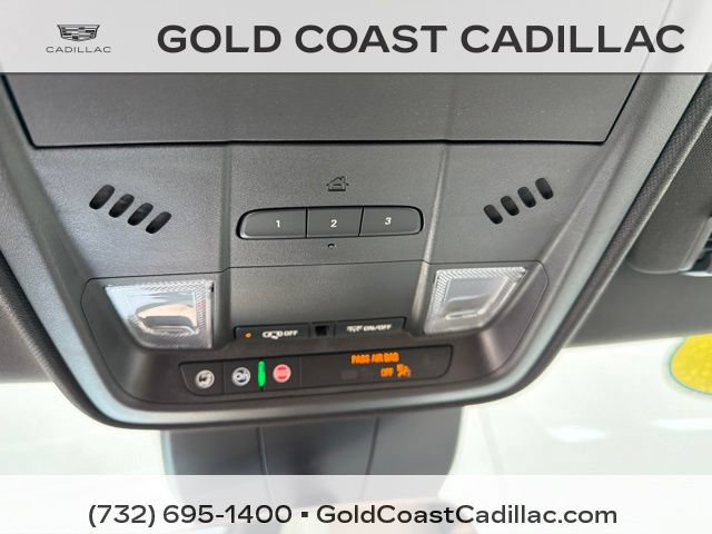 Certified 2024 Cadillac XT4 Luxury w/ Cold Weather Package FWD image 25