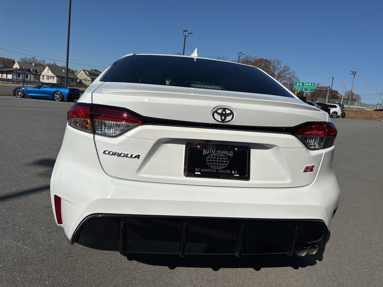 Used 2024 Toyota Corolla SE image 9