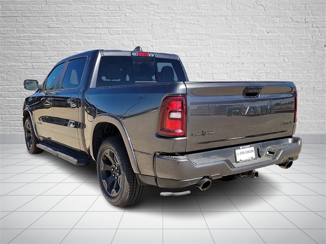 New 2026 RAM 1500 4x4 Crew Cab image 3