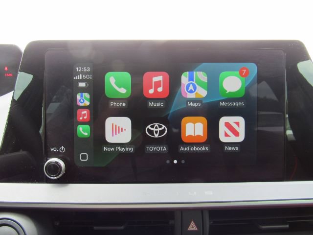 Used 2023 Toyota Prius Prime SE image 9