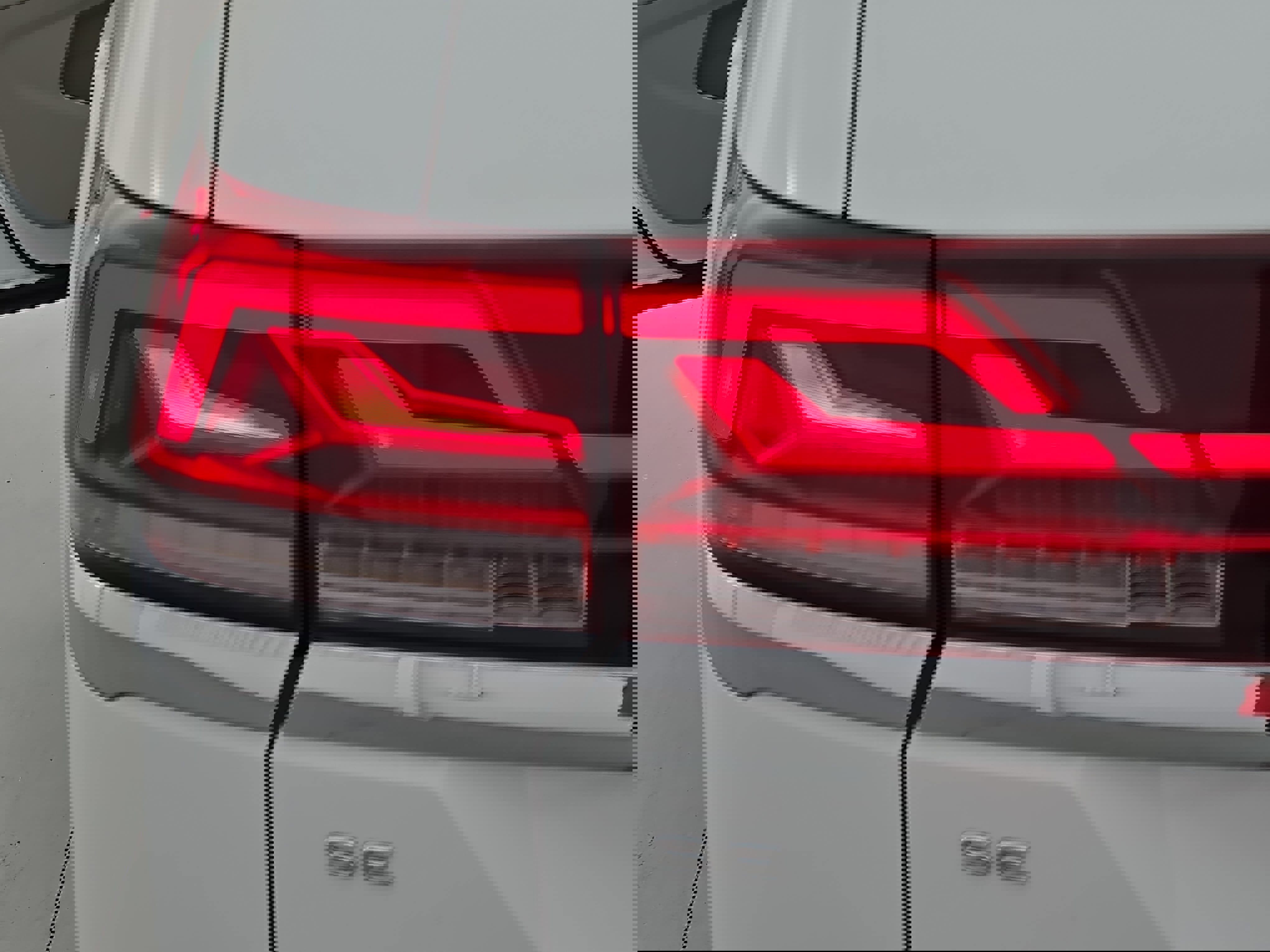 Certified 2024 Volkswagen Atlas SE image 36