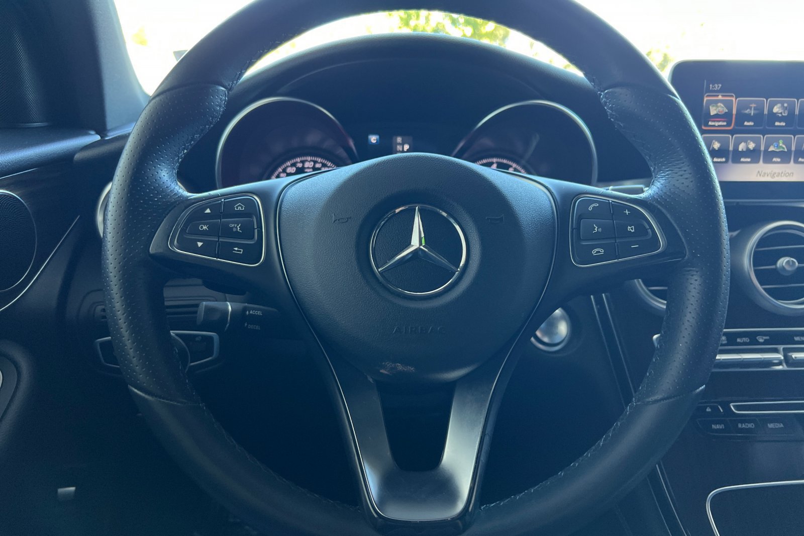 Used 2018 Mercedes-Benz GLC 300 image 24