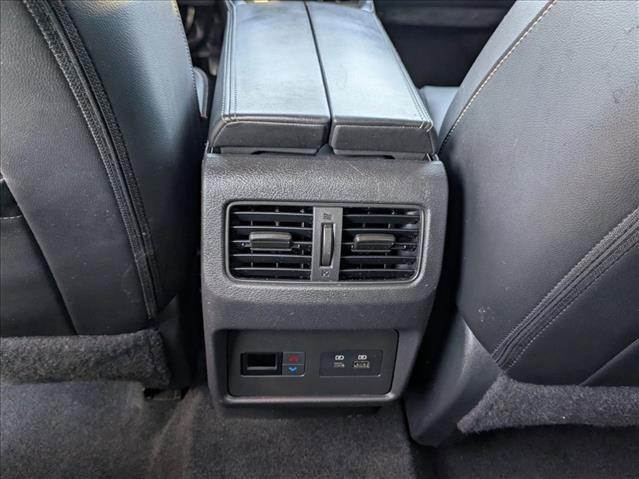 Used 2022 Nissan Rogue SL w/ SL Premium Package FWD image 18