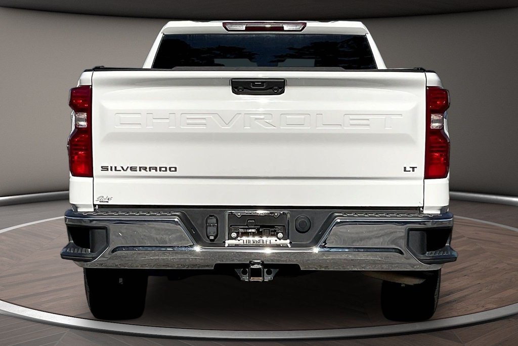Used 2022 Chevrolet Silverado 1500 LT w/ Protection Package RWD image 5