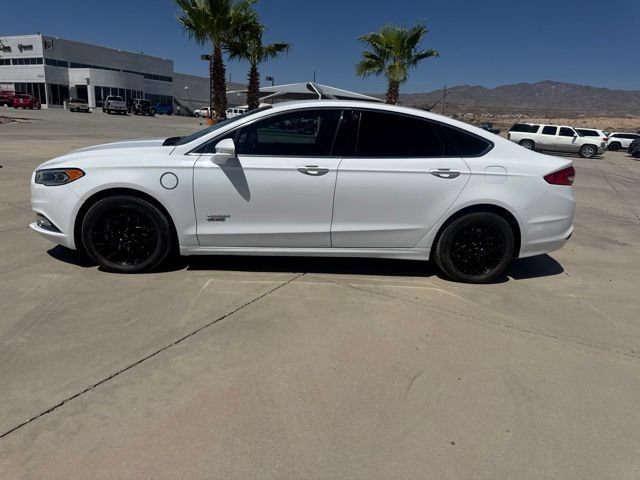 Used 2017 Ford Fusion Energi SE FWD image 2