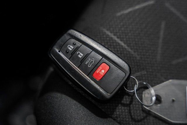 Used 2024 Toyota RAV4 XLE image 39