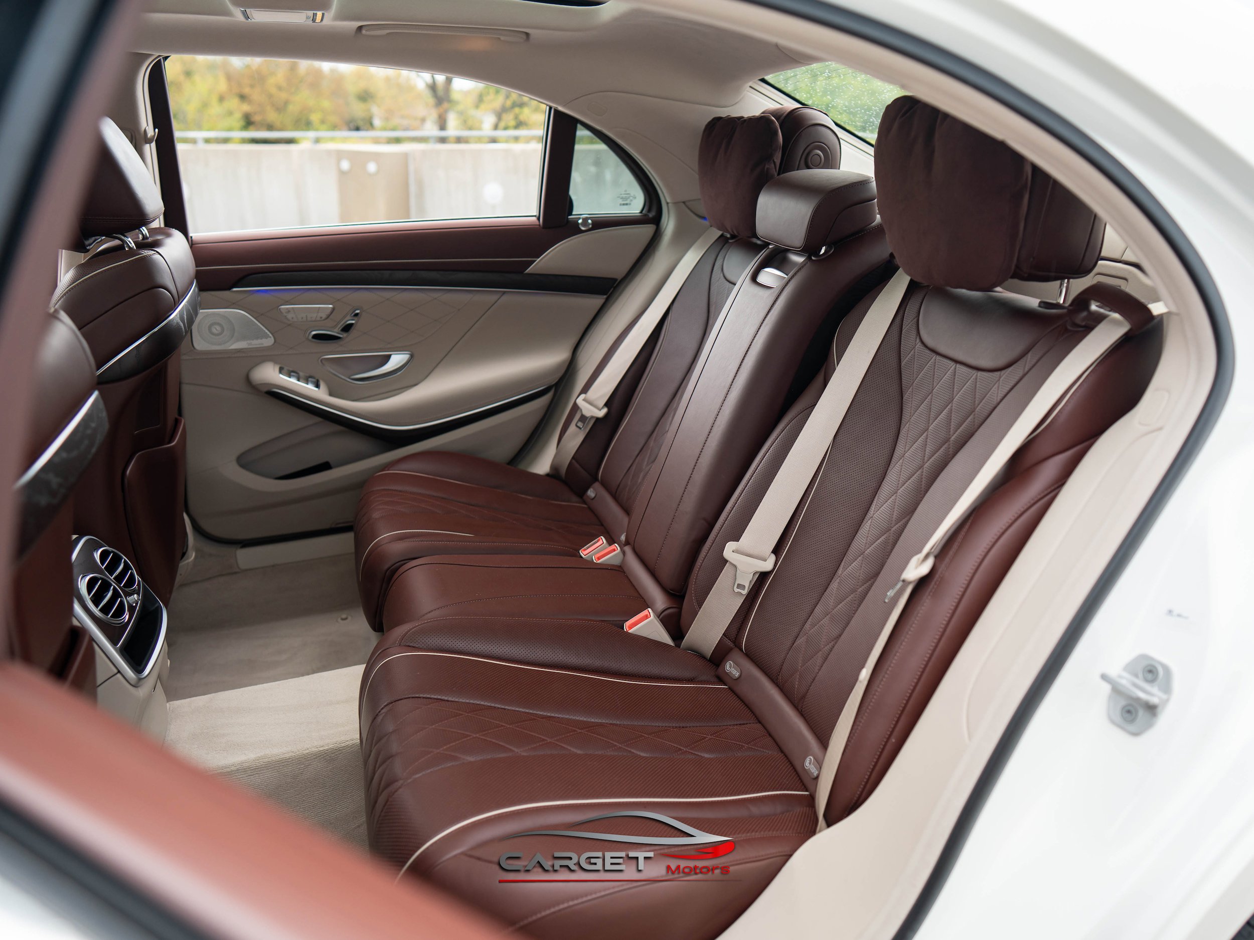 Used 2018 Mercedes-Benz S 560 4MATIC Sedan image 19