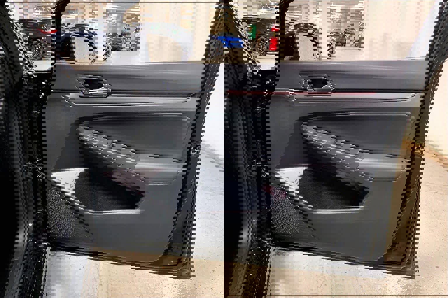 Used 2024 Volkswagen GTI Autobahn FWD image 22