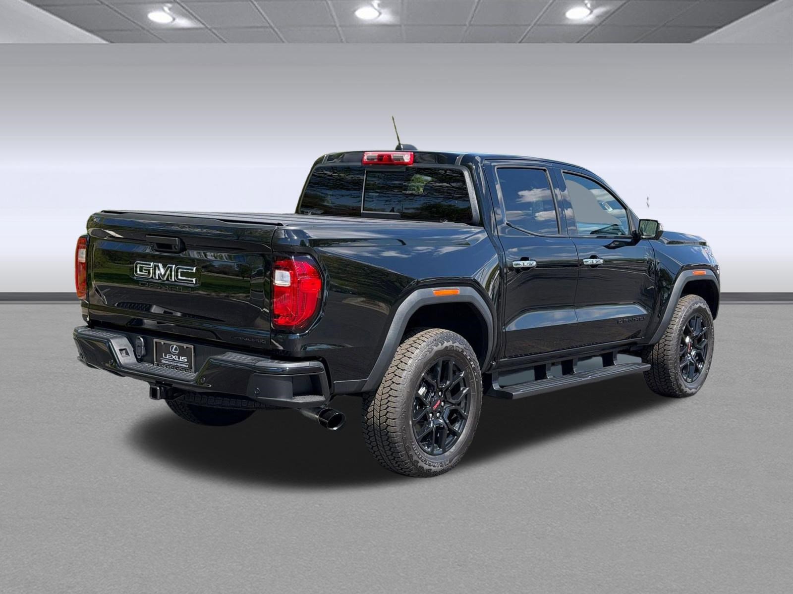 Used 2026 GMC Canyon Denali w/ LPO, Denali Black Edition AWD/4WD image 9