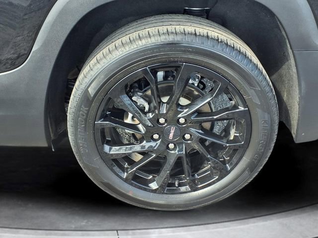 Certified 2023 GMC Terrain SLE w/ Driver Convenience Package image 18