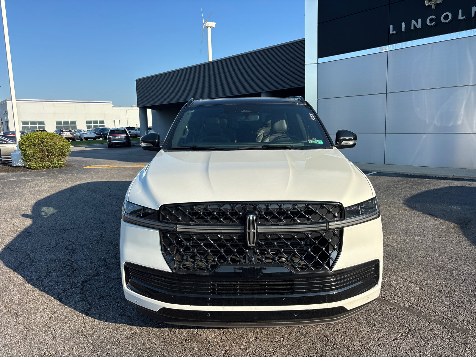 New 2026 Lincoln Navigator Black Label AWD/4WD image 2
