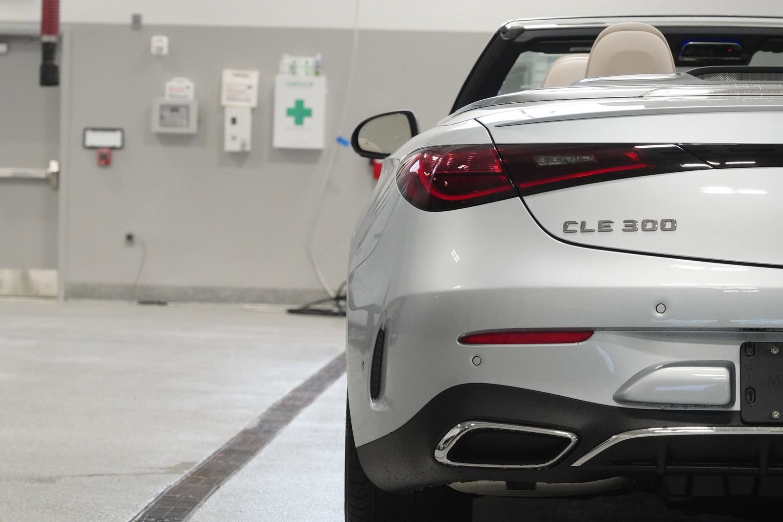 New 2026 Mercedes-Benz CLE 300 4MATIC Cabriolet image 16