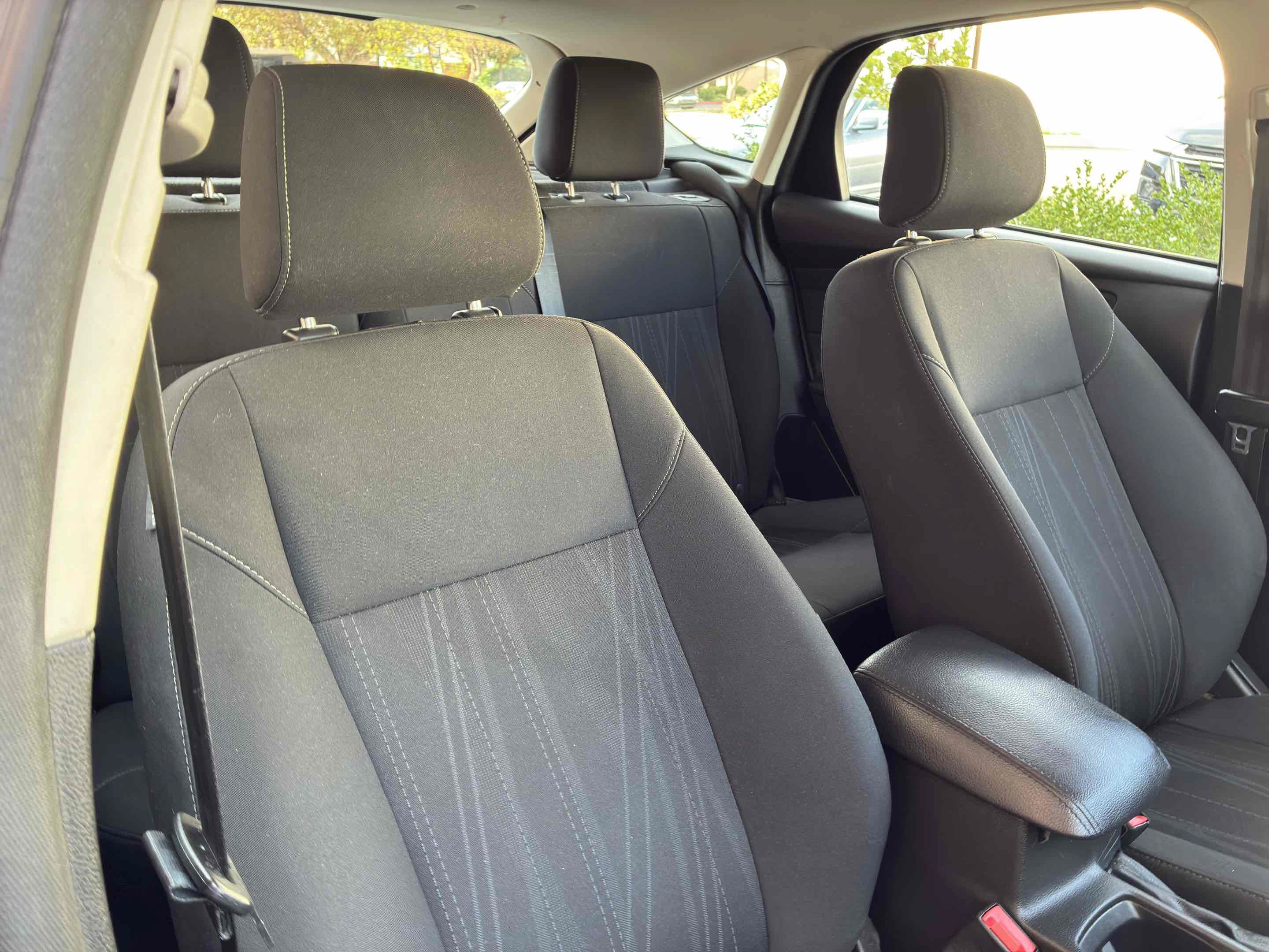 Used 2018 Ford Focus SE FWD image 45