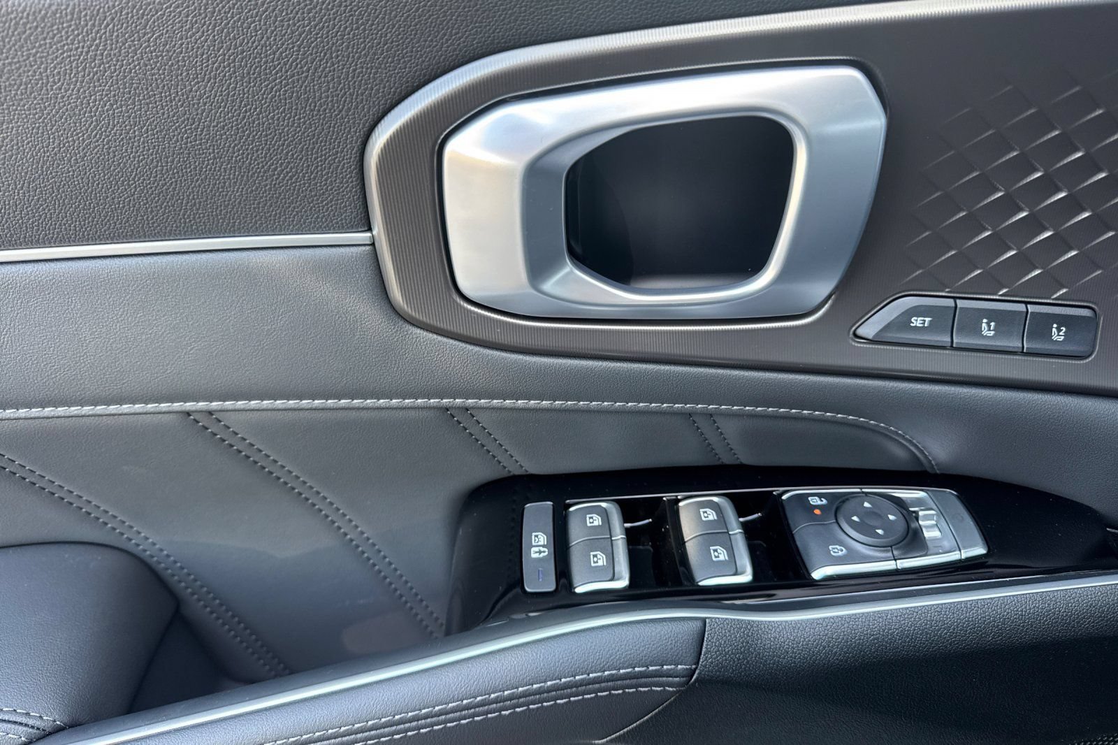 New 2026 Kia Sorento SX Prestige AWD/4WD image 11