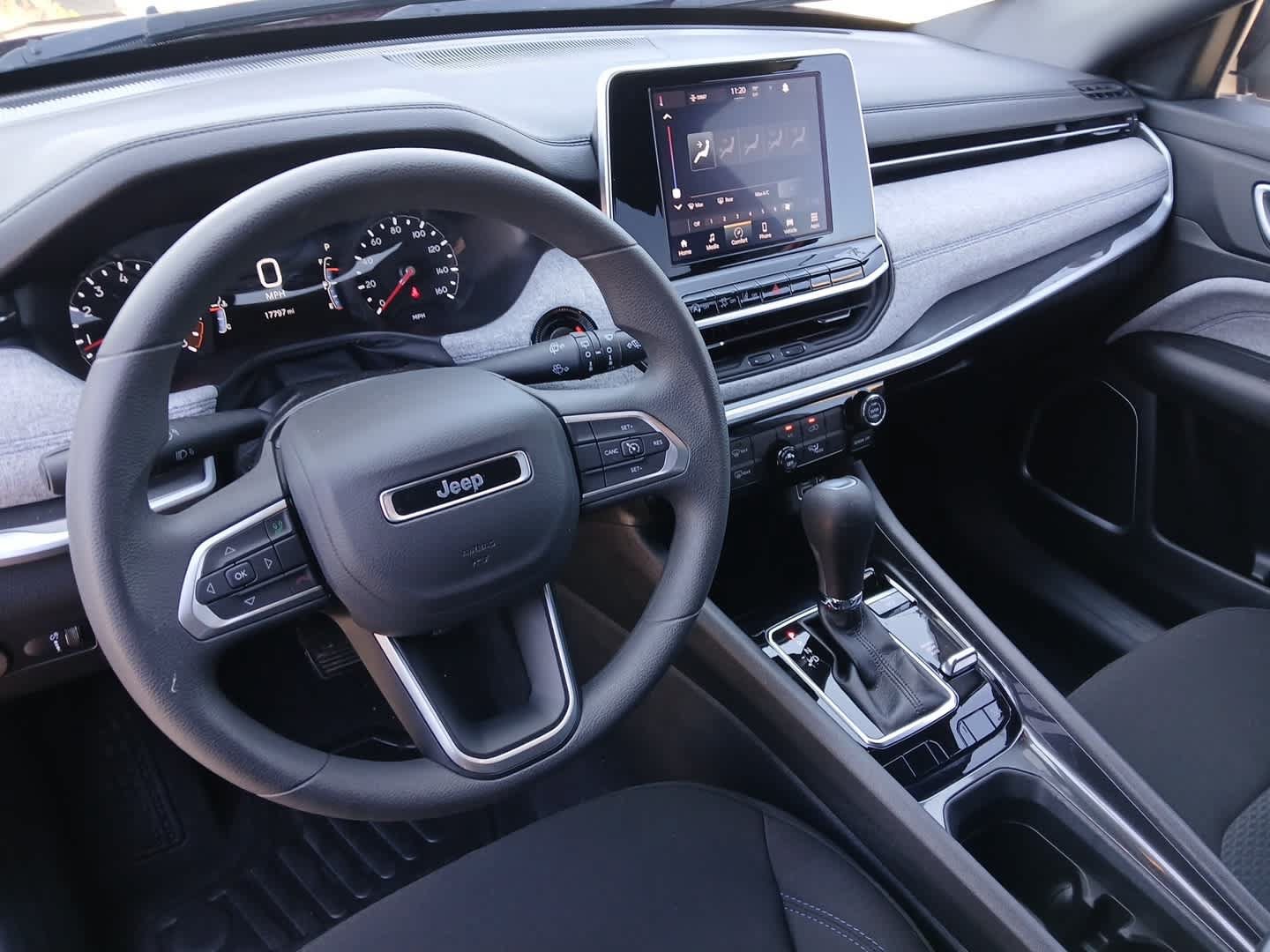 Used 2025 Jeep Compass Sport AWD/4WD image 22