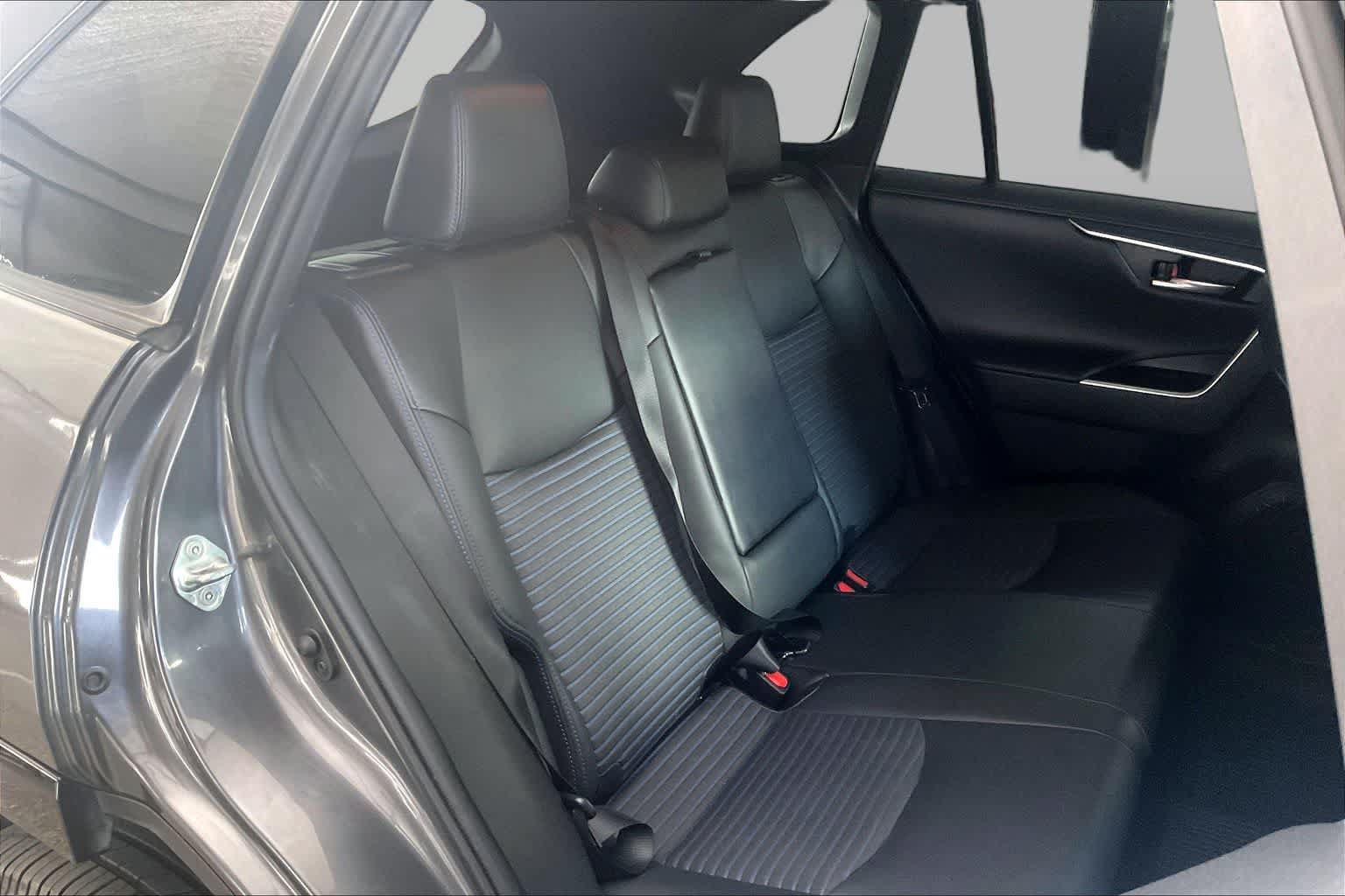 Used 2021 Toyota RAV4 XSE AWD/4WD image 20