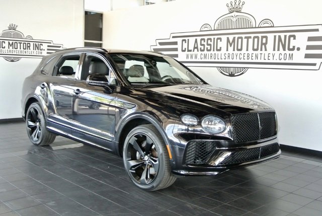 Used 2023 Bentley Bentayga AWD/4WD image 1