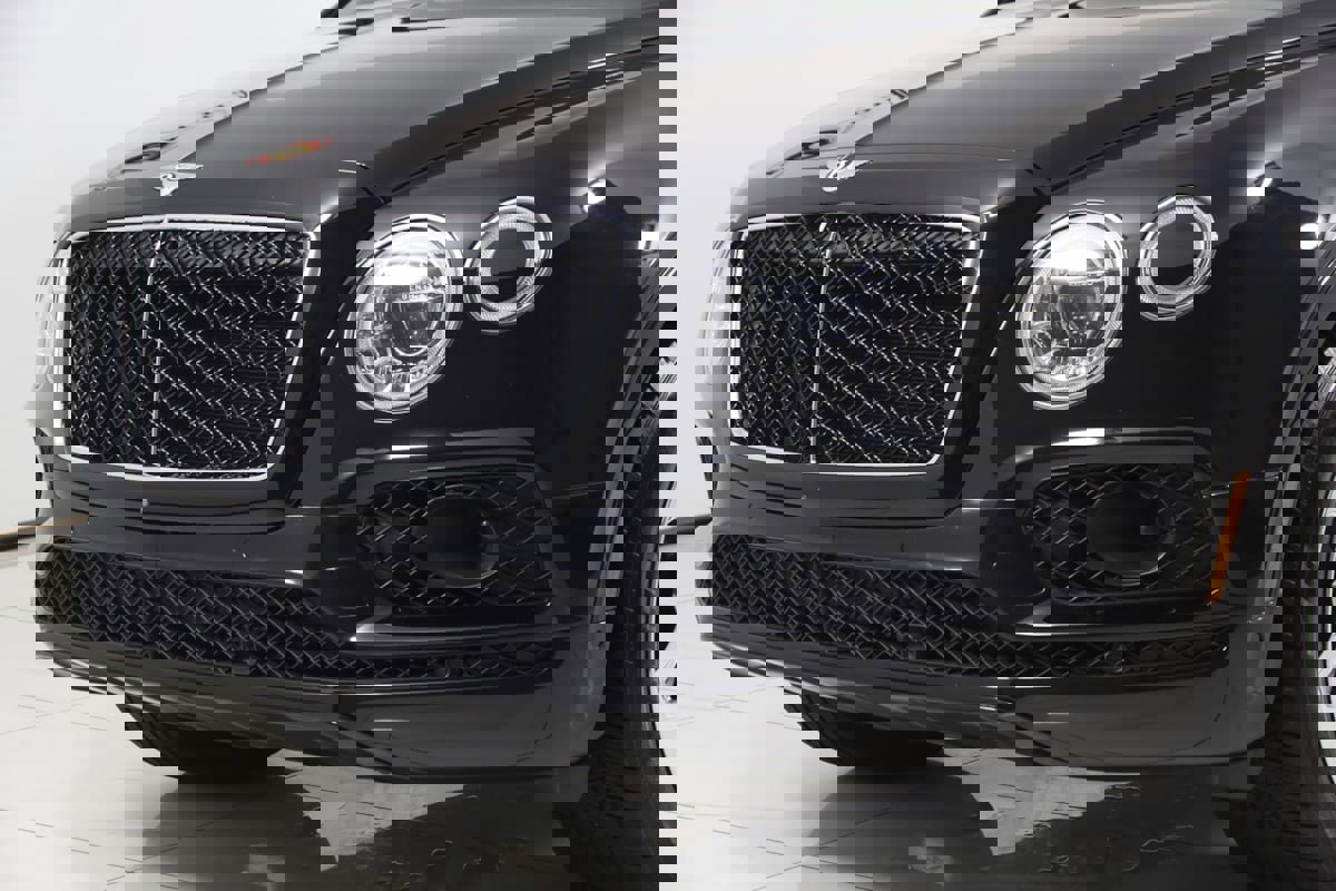 Used 2019 Bentley Bentayga image 74