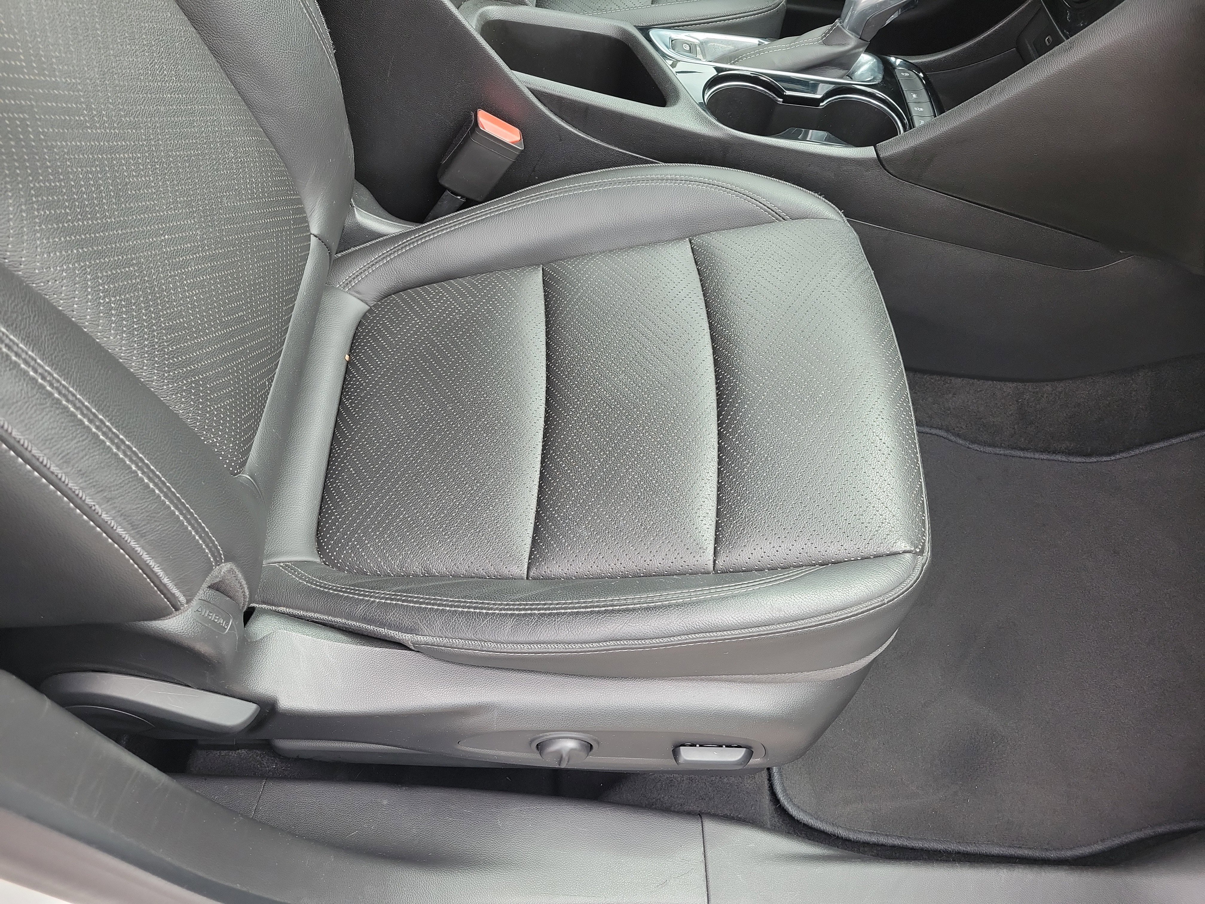 Used 2020 Buick Encore GX Essence w/ Experience Buick Package image 19