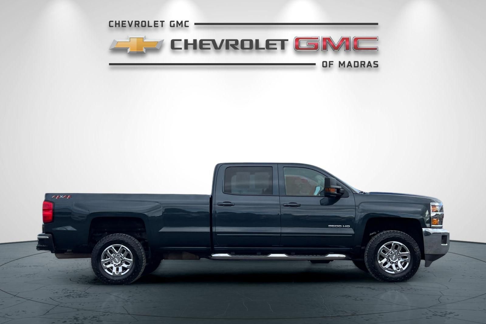 Used 2019 Chevrolet Silverado 3500 LT w/ All-Star Edition image 2