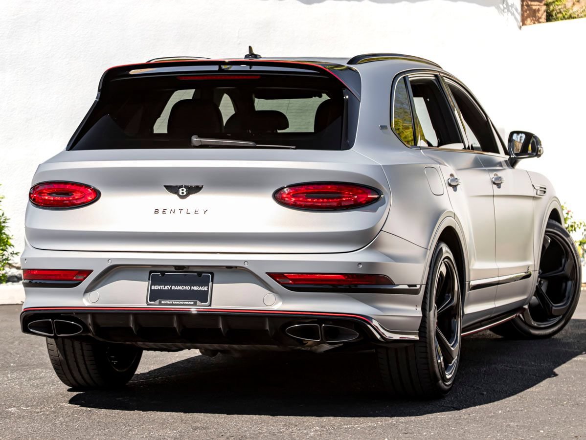 Certified 2025 Bentley Bentayga AWD/4WD image 6