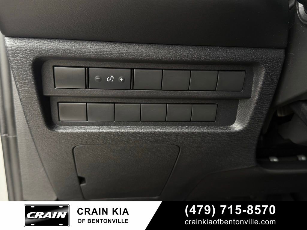 Used 2024 Mitsubishi Outlander ES AWD/4WD image 13