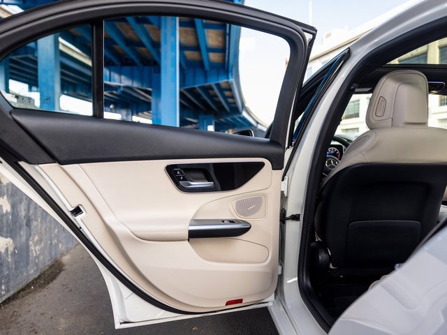 Used 2025 Mercedes-Benz C 300 C 300 image 28