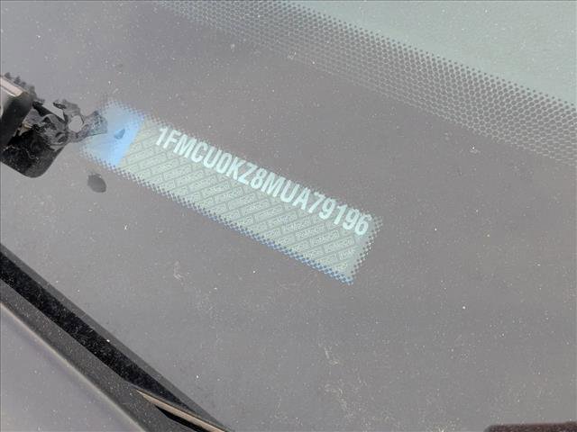 Used 2021 Ford Escape SEL w/ Class II Trailer Tow Package image 16