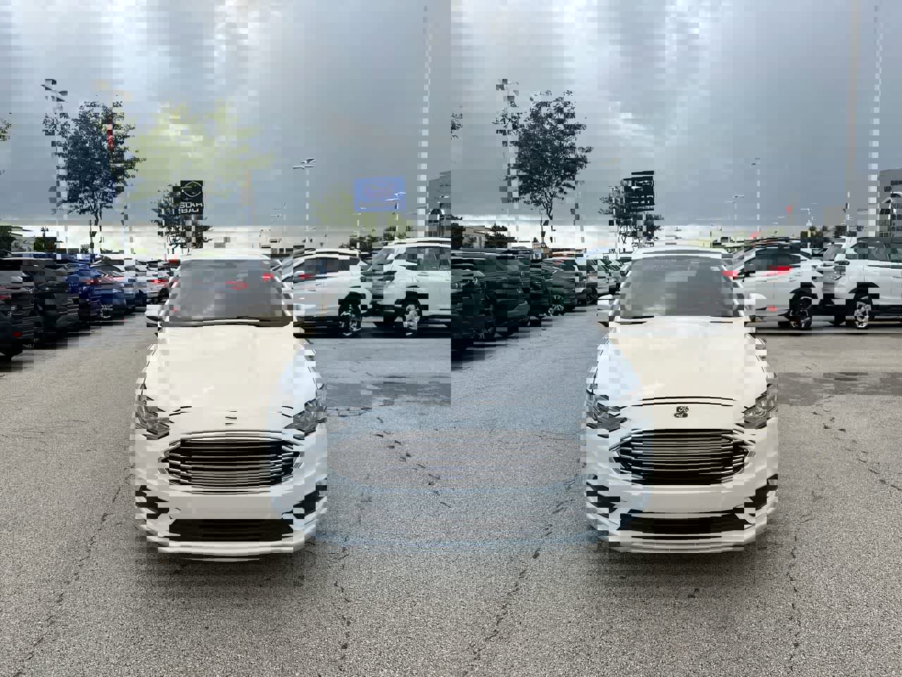 Used 2018 Ford Fusion SE image 16