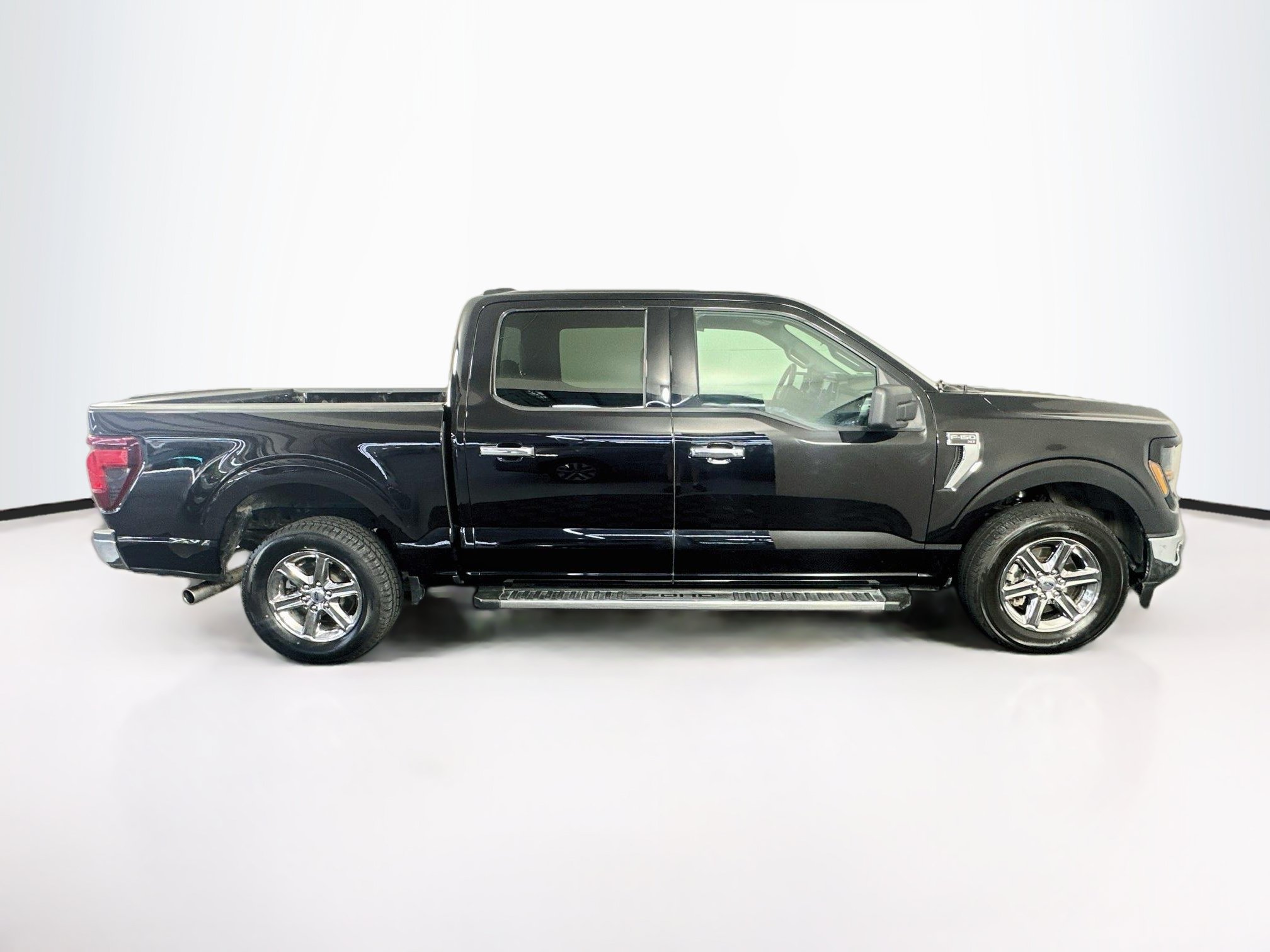 Used 2025 Ford F150 XLT w/ Equipment Group 301A Standard RWD image 10