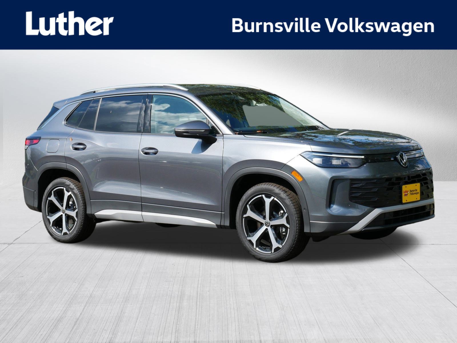 New 2025 Volkswagen Tiguan SE