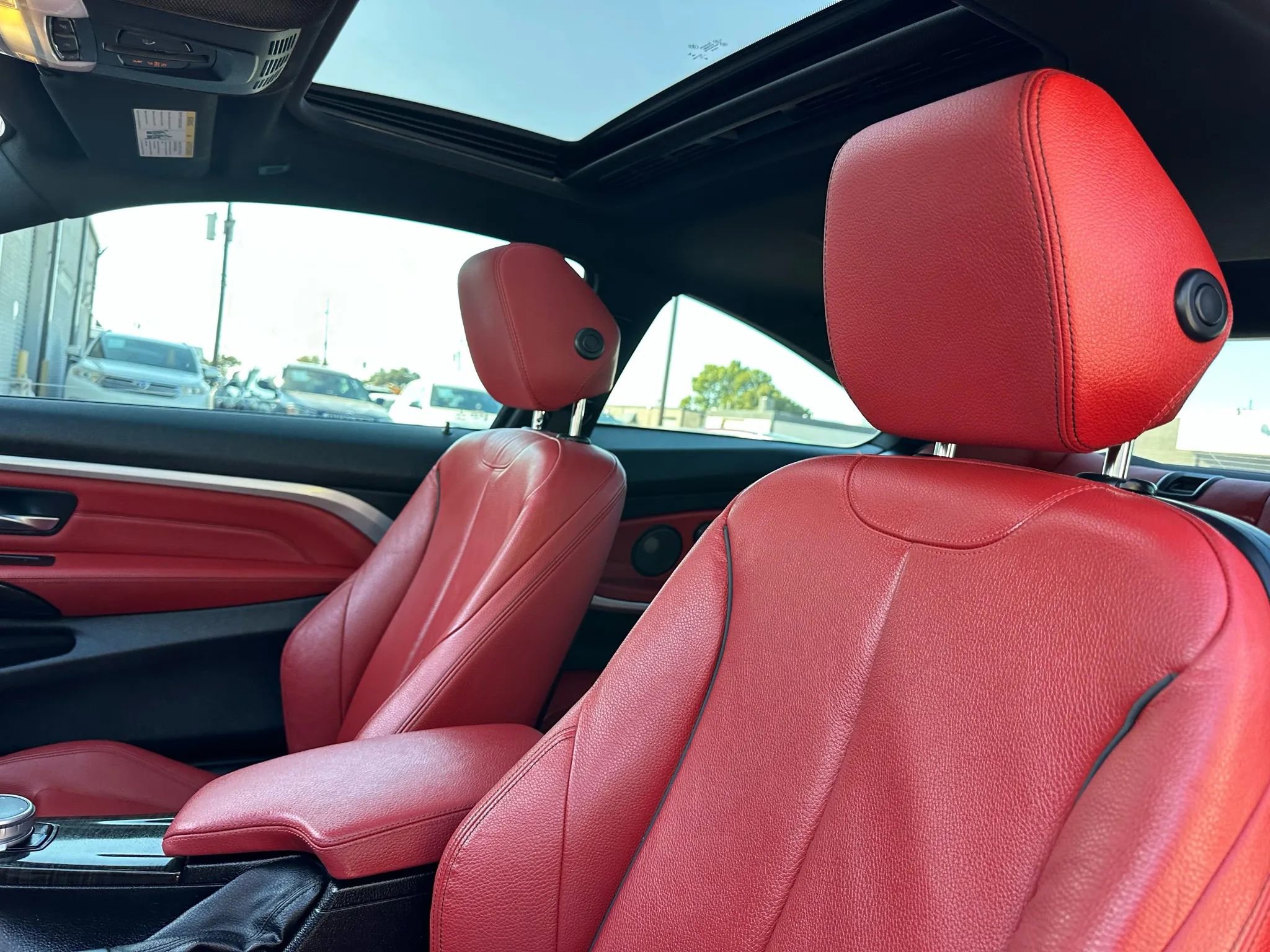 Used 2020 BMW 440i xDrive Coupe w/ M Sport Package image 15