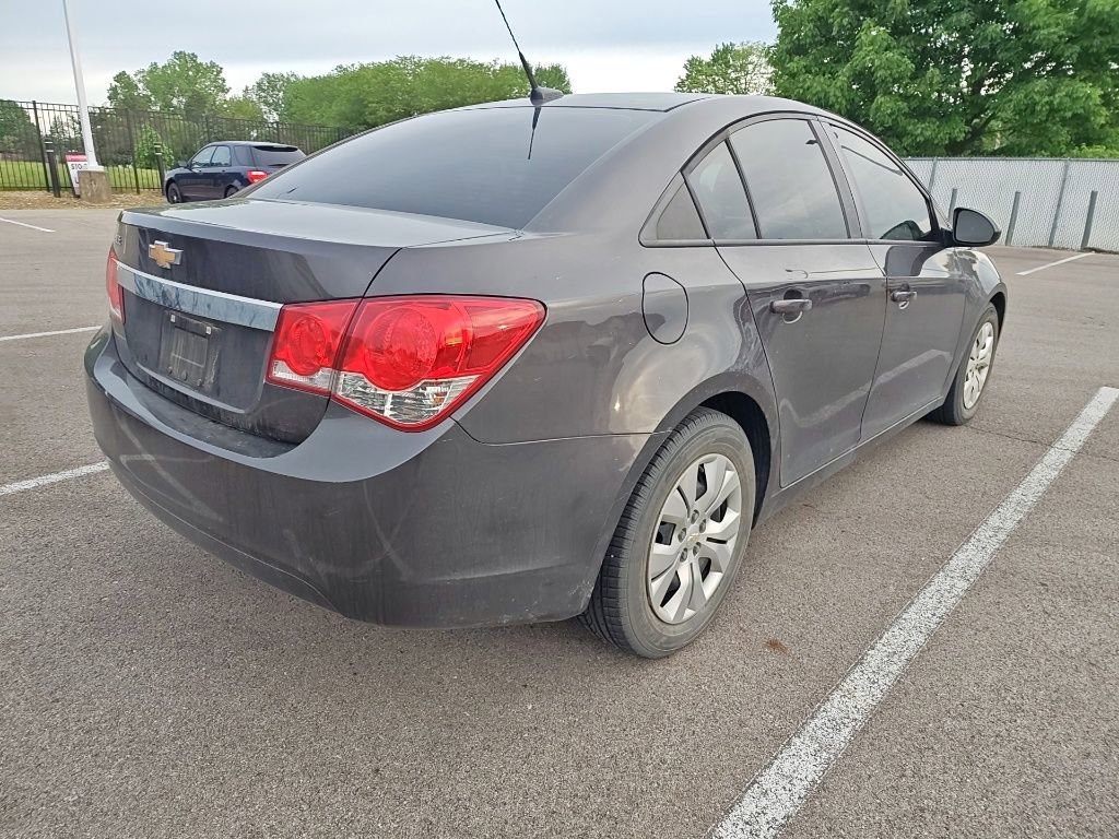 Used 2014 Chevrolet Cruze LS FWD image 4