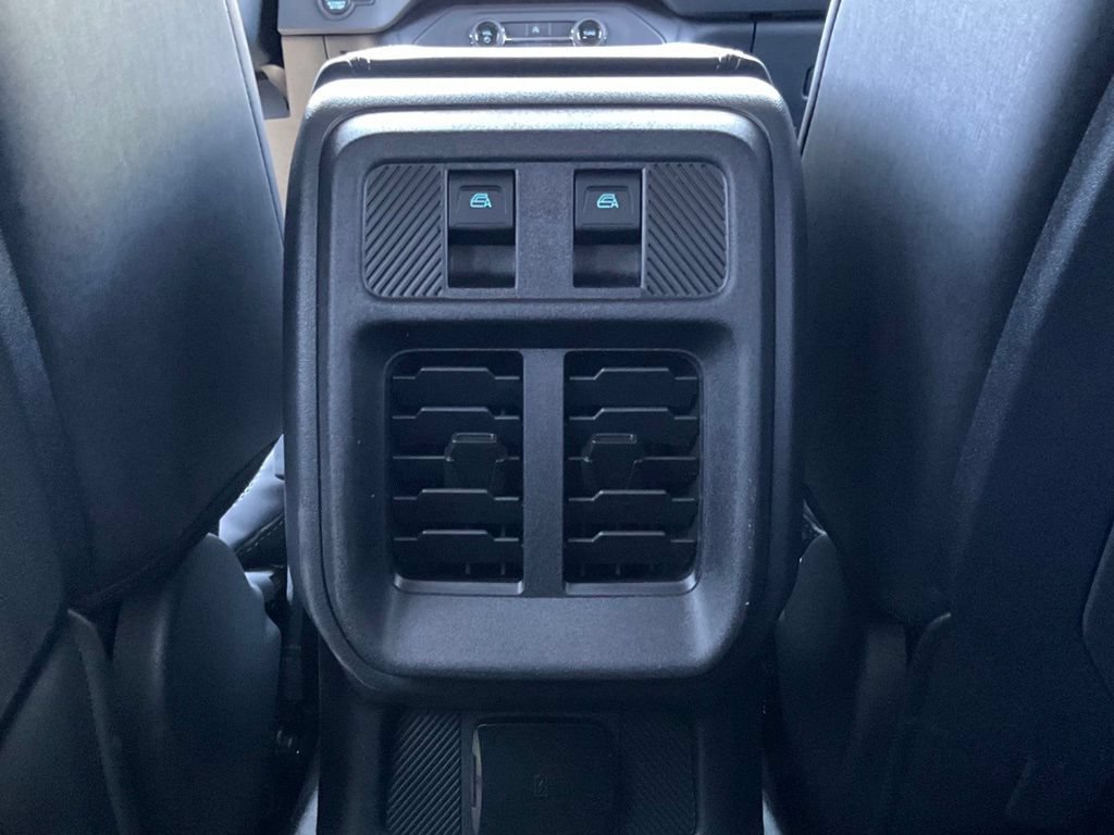 Used 2026 Ford Bronco Badlands AWD/4WD image 29