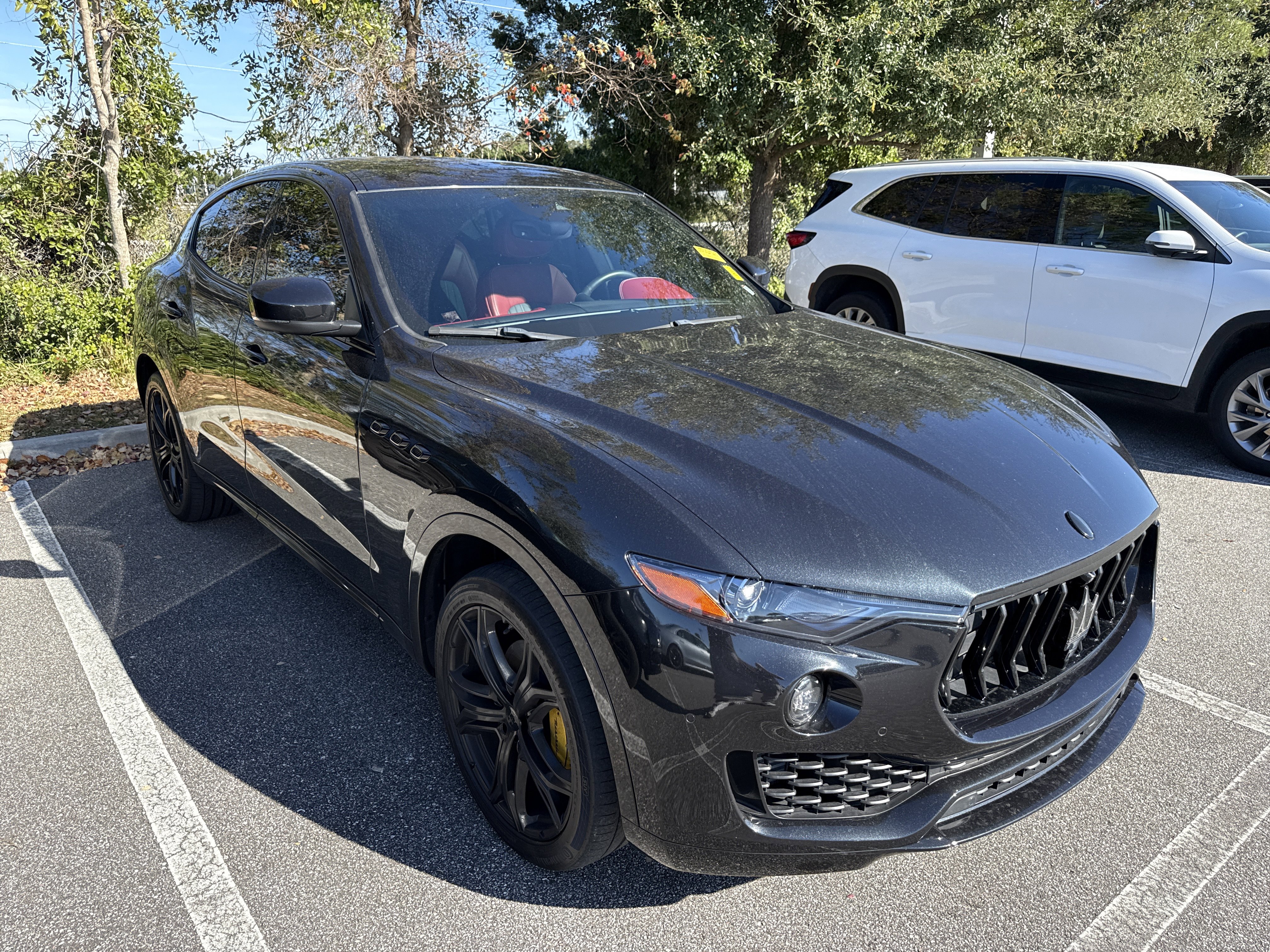 Used 2023 Maserati Levante GT image 1