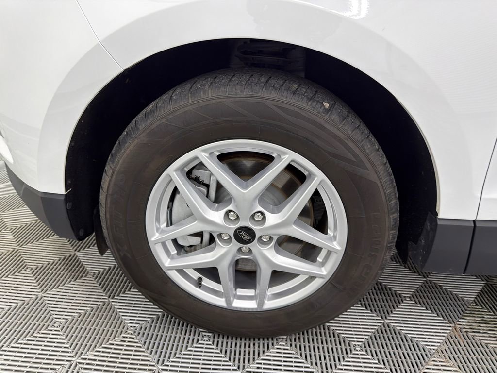 Used 2024 Ford Edge SEL AWD/4WD image 12