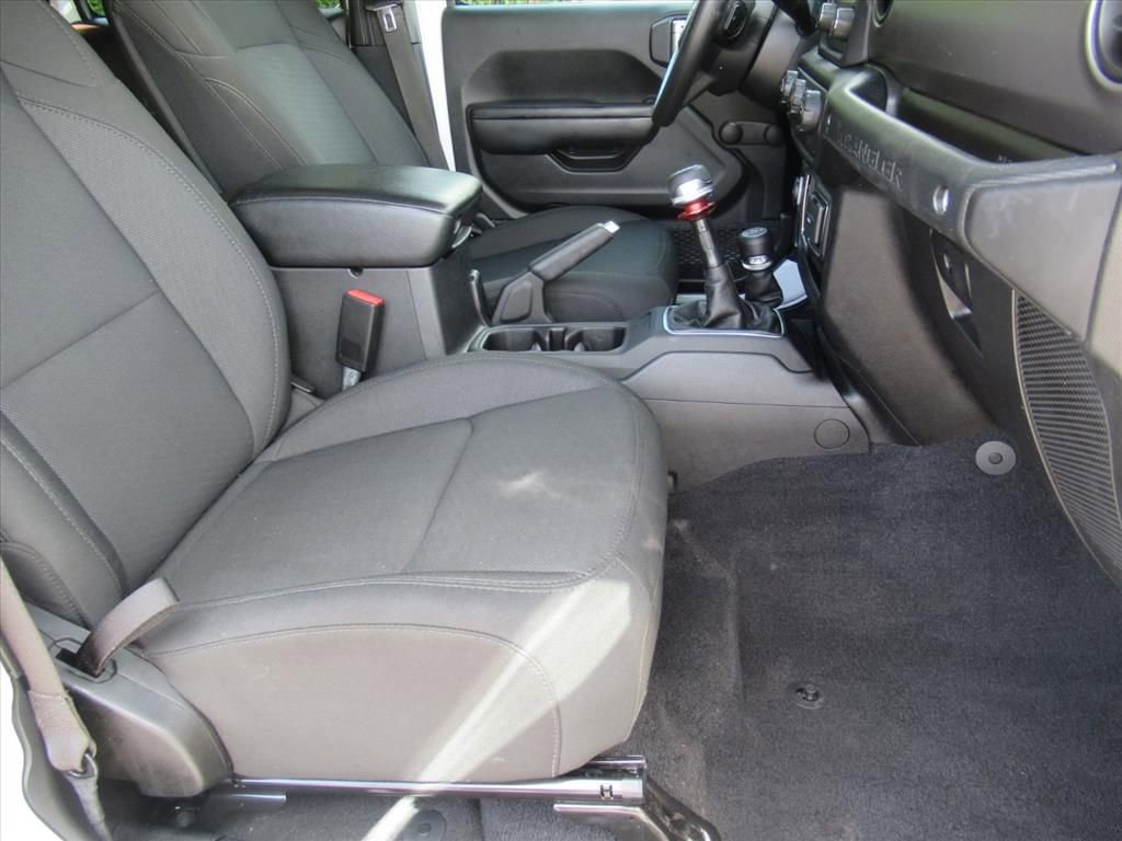 Used 2021 Jeep Wrangler Unlimited Sport image 9