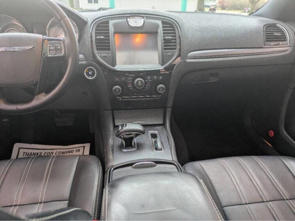 Used 2014 Chrysler 300 S image 15