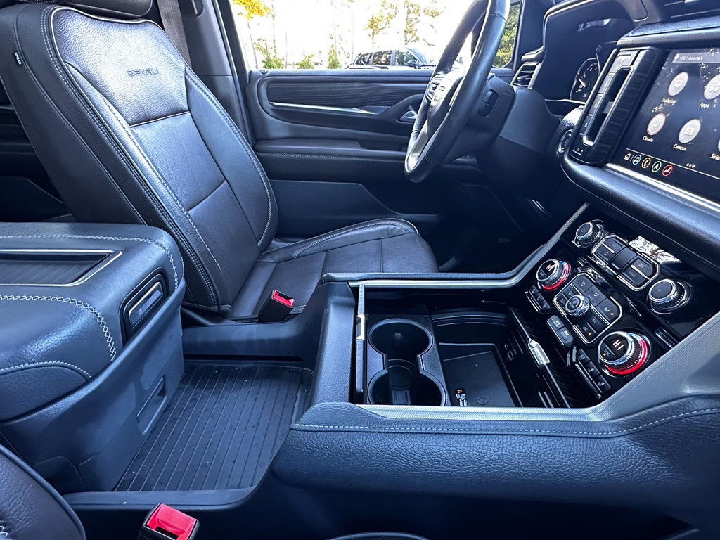 Used 2021 GMC Yukon Denali w/ Denali Ultimate Package image 17