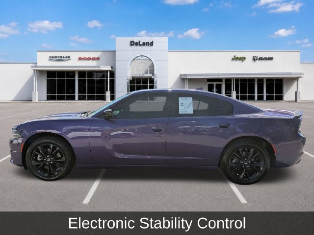 Used 2023 Dodge Charger SXT w/ Blacktop Package AWD/4WD image 9